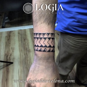 tatuajes-logia-barcelona-tattoo-laia-desole-muñeca (1)             